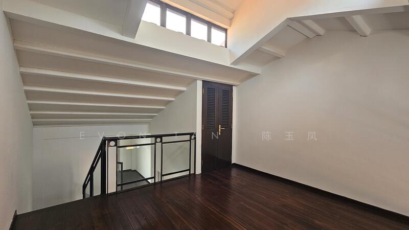 ✨ Level 2 w Attic & Terrace | Jln Pisang Shophouse, Jalan Pisang | North Bridge Road | Haji Lane, 1,137 sqft, Shop / Shophouse For Rent, by Evon Tan 陈玉凤, 60160375 - Stairs - CommercialGuru.com.sg