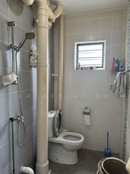 2nd bathroom 