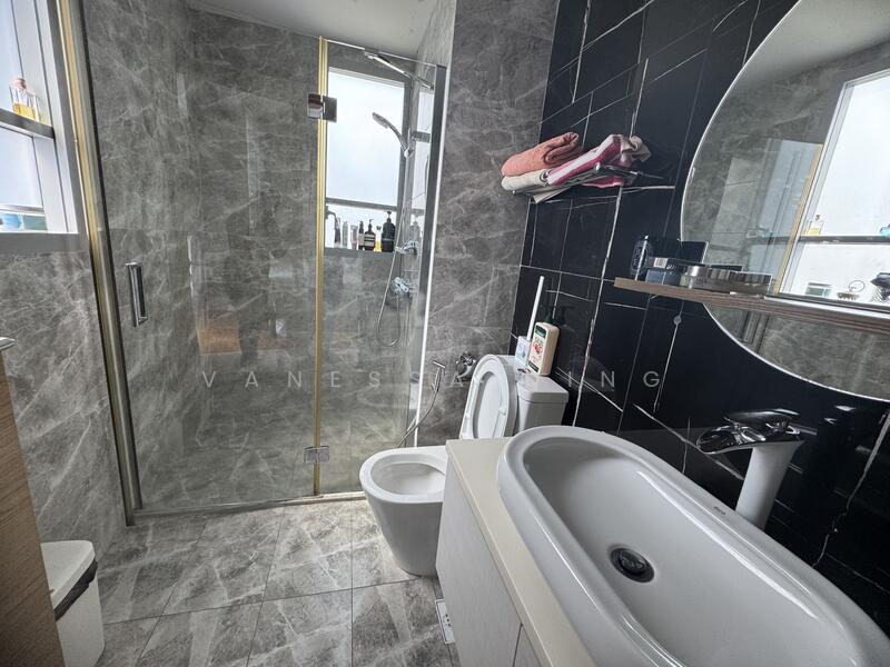 Master BR Bath