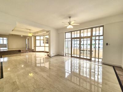 For Rent - Leonie Condotel