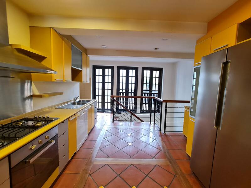 For Rent - River Valley 3+2/ Carpark Near MRT