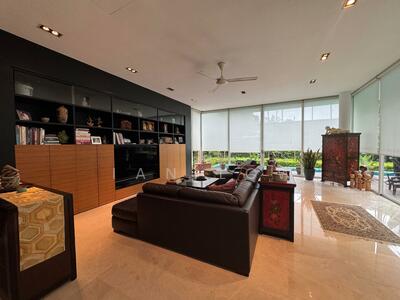 For Rent - ⭐Modern Hilltop Bungalow Opp Botanic Gardens with Lift and Pool⭐