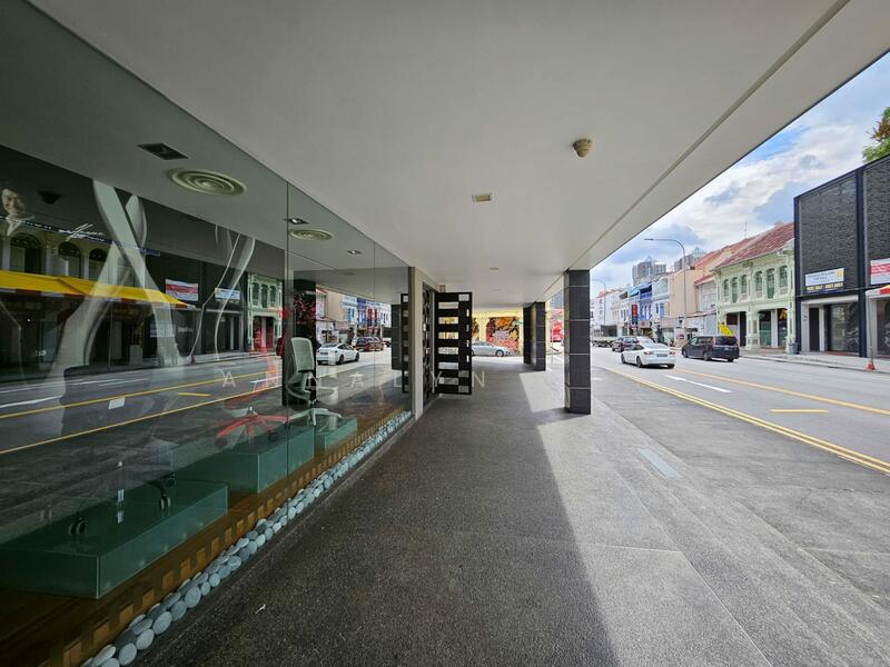 Entire Ground Floor F&B Approved Unit With 30 Meters Dual Frontage, , 4,876 sqft, Food & Beverage For Sale, by Annalyn Ooi, 60160680 - Exterior - CommercialGuru.com.sg