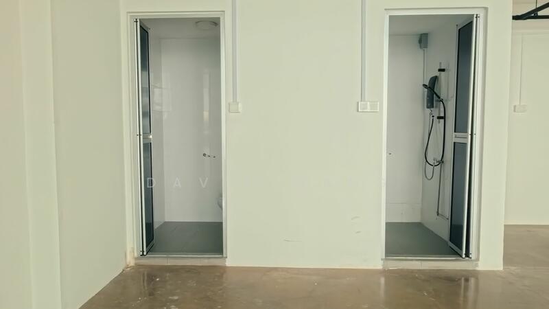 Tag.A, , 2,476 sqft, Light Industrial (B1) For Rent, by David Wang, 60160825 - Bathroom - CommercialGuru.com.sg