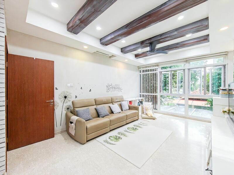 For Sale - $1,1xx PSF. 3.5 Storey Cluster House @ Lange 28, Kovan