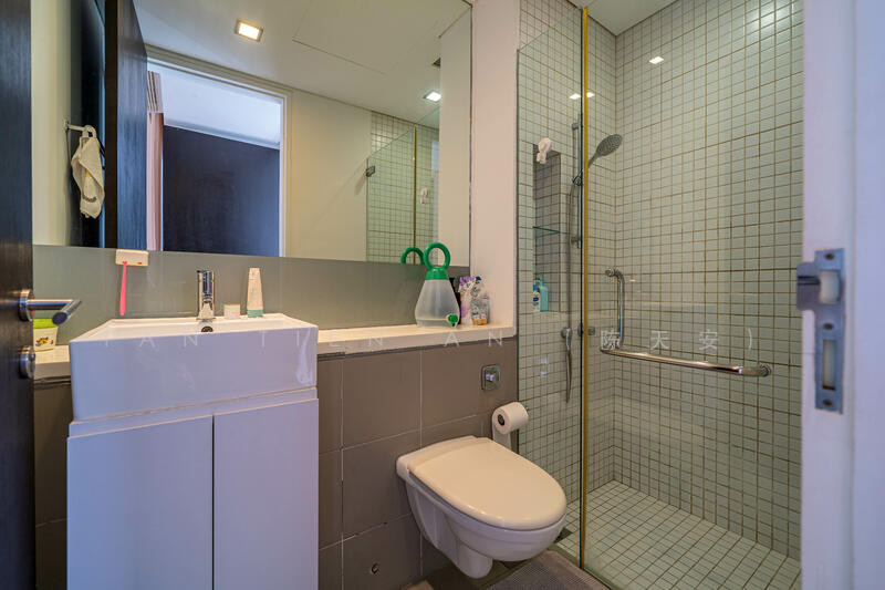 Ensuite Bathroom #2