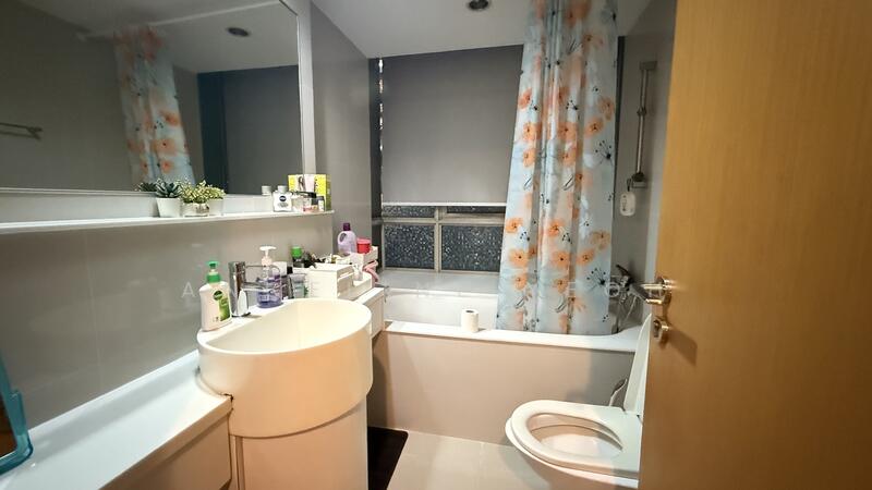 The Quartz, 51 Compassvale Bow, 3 Bedrooms, 1,195 sqft, Condominium For Rent, by Angeline Yeoh, 60160869 - Bathroom - PropertyGuru.com.sg
