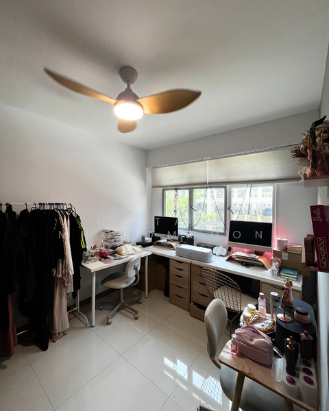 453B Bukit Batok West Avenue 6 HDB Flat For Sale at S$ 779,000 | PropertyGuru Singapore - Study