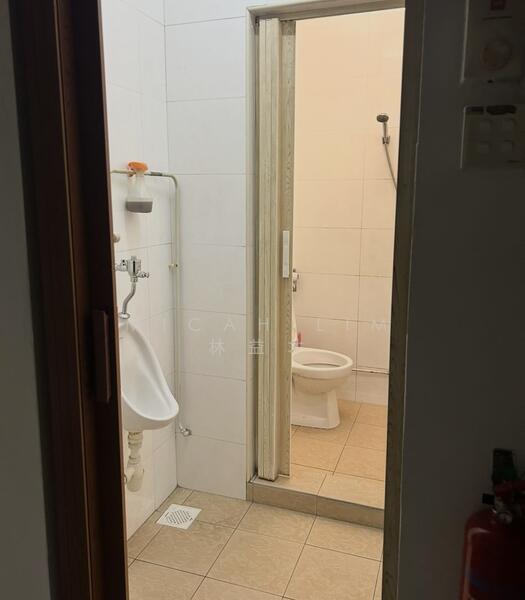 Tanjong Katong Road Facing Shop, Minutes Walk to Tanjong Katong MRT Station, Tanjong Katong Road, 1,386 sqft, Shop / Shophouse For Rent, by Micah Lim 林益才, 60161010 - Bathroom - CommercialGuru.com.sg