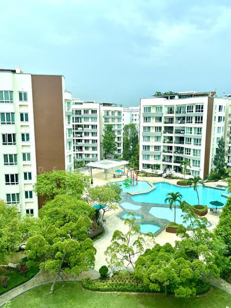 Unblock Pool and greenery( balcony) 