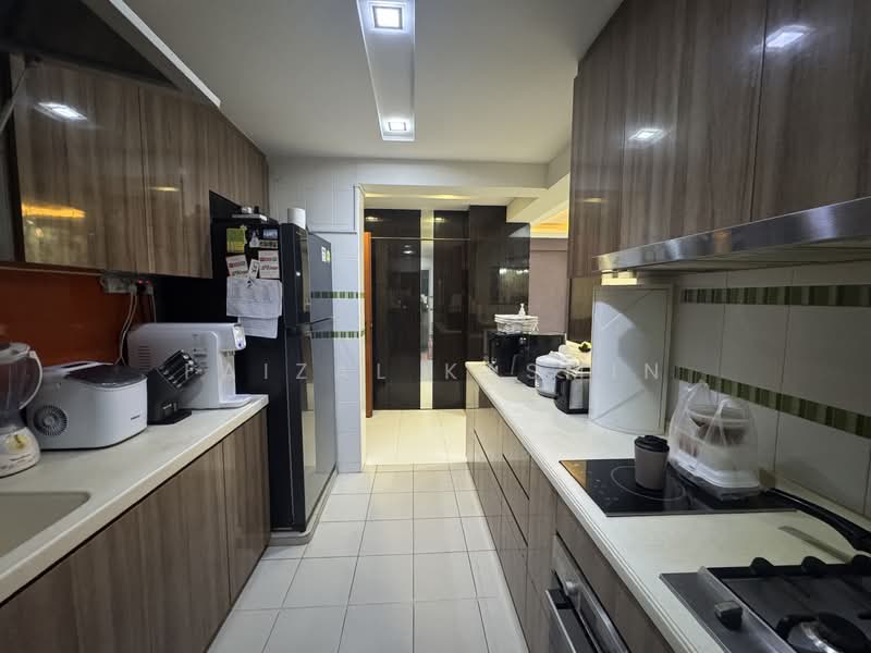 449 Yishun Ring Road, 449 Yishun Ring Road, 3 Bedrooms, 990 sqft, HDB Flat For Sale, by Faizal Kasmin, 60161140 - Kitchen - PropertyGuru.com.sg