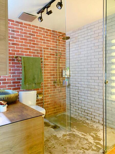 Master Ensuite Bathroom