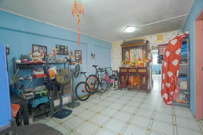 For Sale - 32 New Market Road