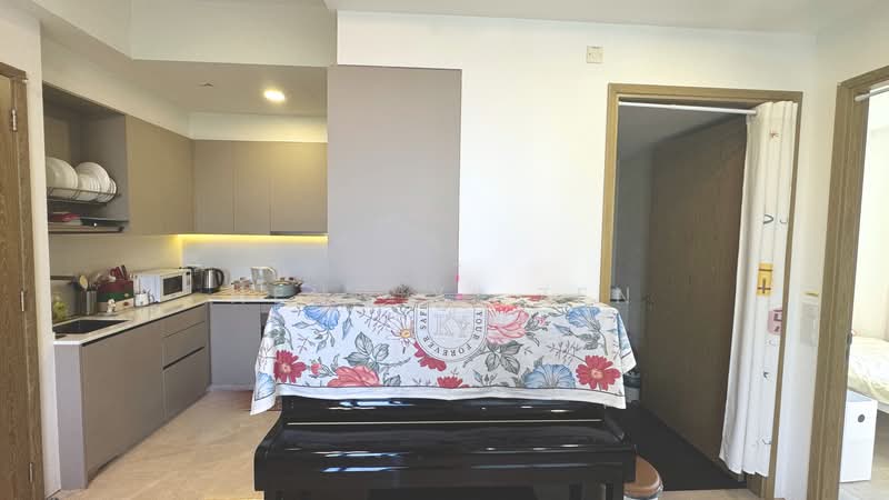 The Enclave Holland, 131 Holland Road, 4 Bedrooms, 1,410 sqft, Condominium For Sale, by Heng Yi Zen, 60161206 - Kitchen - PropertyGuru.com.sg