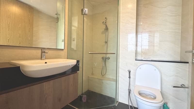 The Enclave Holland, 131 Holland Road, 4 Bedrooms, 1,410 sqft, Condominium For Sale, by Heng Yi Zen, 60161206 - Bathroom - PropertyGuru.com.sg