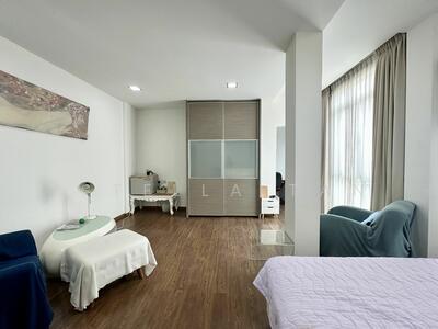 For Rent - Super Cheap ensuite and spacious bedroom in Terrace house for rent!!