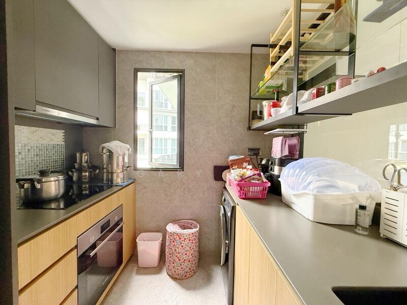 Spacious Kitchen