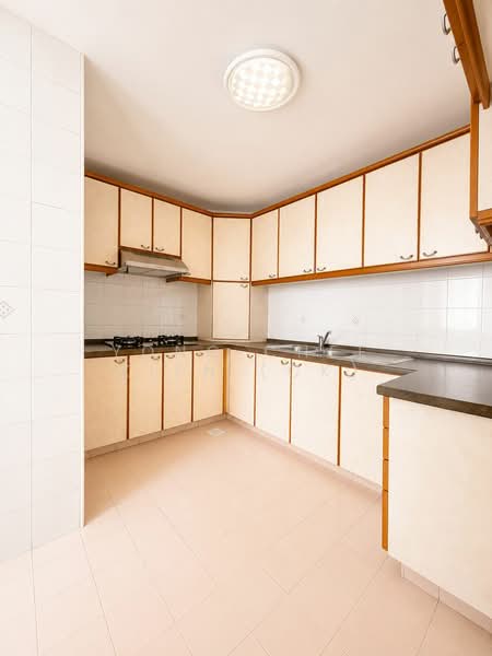 Fortune Park, 109 Tampines Road, 3 Bedrooms, 1,292 sqft, Condominium For Sale, by Yong Chee Kien (CK), 60161379 - Kitchen - PropertyGuru.com.sg