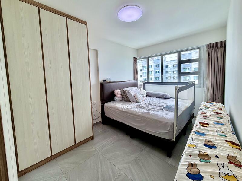 Master bed room