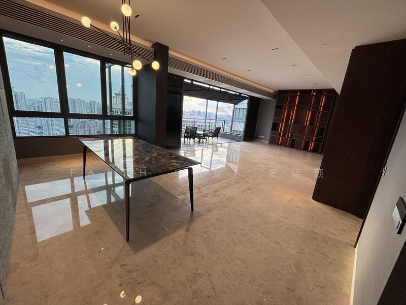 For Rent - Rivergate