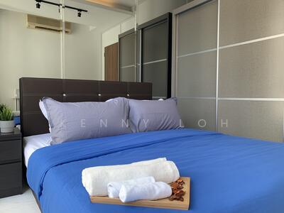 For Rent - The Lakeshore