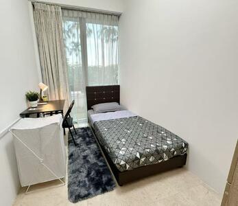 For Rent - Parc Oasis