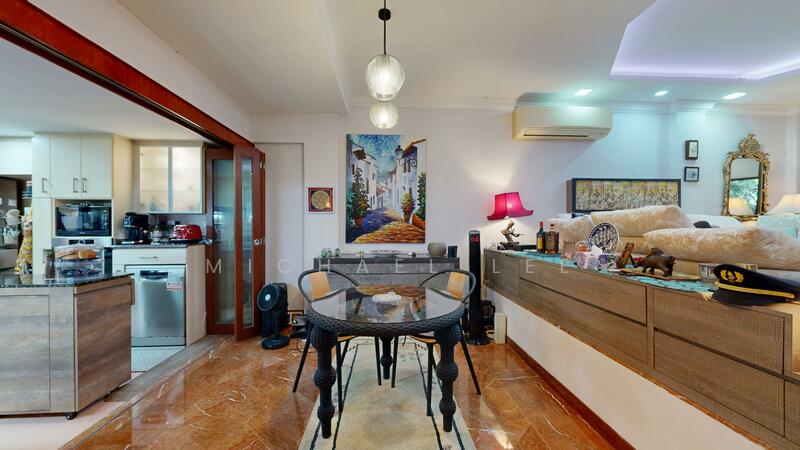 For Sale - Kew Residencia