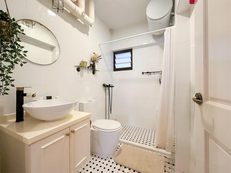 Common Bathroom