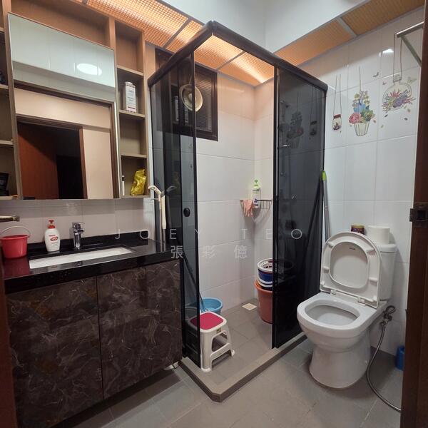For Sale - 33 Ghim Moh Edge