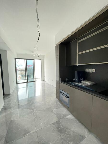 Living & Kitchen