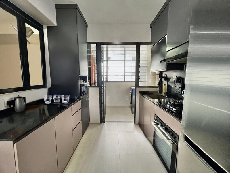 For Sale - 445A Clementi Avenue 3