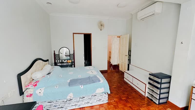 Serene Single Room Near Changi Business Park! Walk to MRT & Expo!, Sunbird Circle / Sunbird Road / Sunbird Avenue, Room Rental, 288 sqft, Terraced House For Rent, by Seah Wan Peng (Gilda), 60161833 - Bedroom - PropertyGuru.com.sg