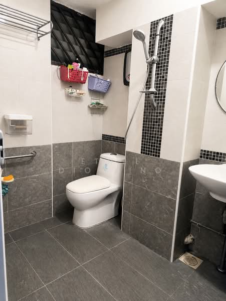 539 Ang Mo Kio Avenue 10, 539 Ang Mo Kio Avenue 10, 3 Bedrooms, 1,270 sqft, HDB Flat For Sale, by Ethel Dioquino, 60162018 - Bathroom - PropertyGuru.com.sg