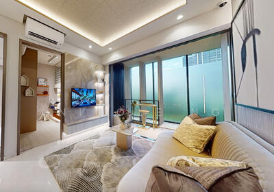 For Sale - Cheap 2BR+Study in Bukit Timah Hillview - 1km to schools