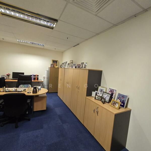 Only 300m to Telok Ayer MRT! Cheap & Spacious Office For Rent!, 3 Phillip Street, 1,600 sqft, Office For Rent, by Aren Goh, 60162175 - Study - CommercialGuru.com.sg
