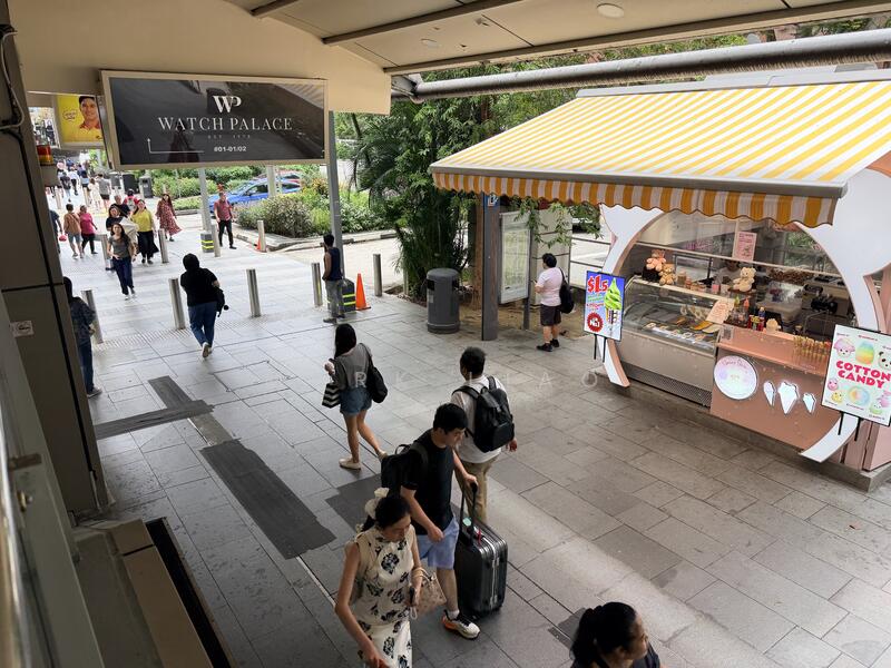 Lucky Plaza, 304 Orchard Road, 700 sqft, Mall Shop For Rent, by Mark Liao, 60162267 - CommercialGuru.com.sg