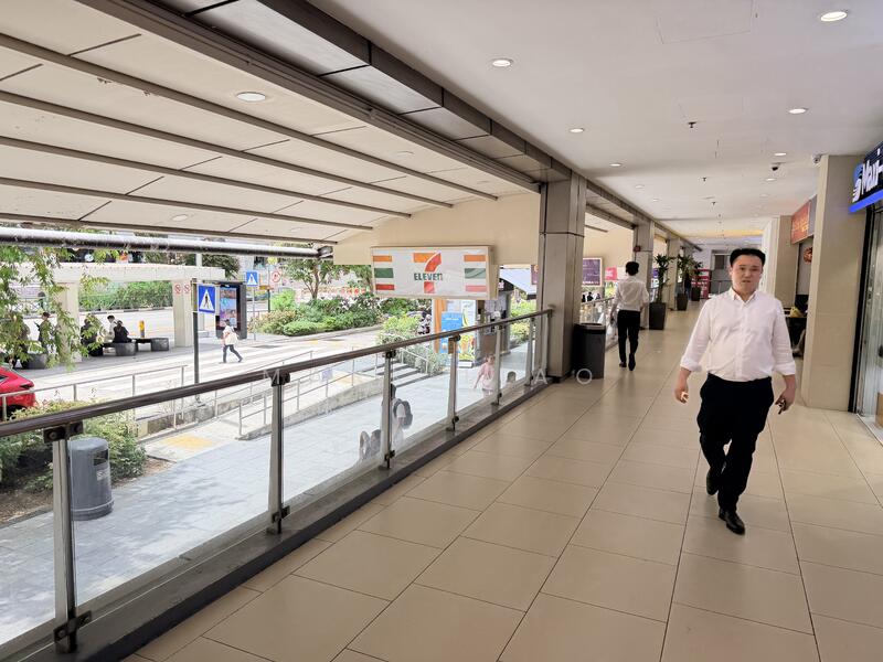 Lucky Plaza, 304 Orchard Road, 700 sqft, Mall Shop For Rent, by Mark Liao, 60162267 - CommercialGuru.com.sg