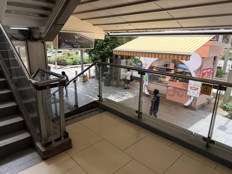 Lucky Plaza, 304 Orchard Road, 700 sqft, Mall Shop For Rent, by Mark Liao, 60162267 - CommercialGuru.com.sg