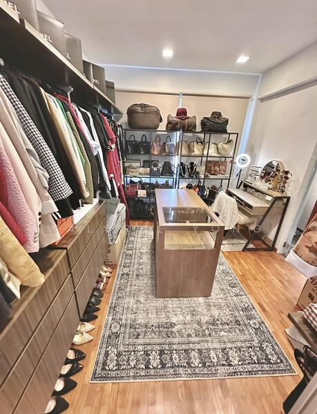 For Sale - Lucky Court