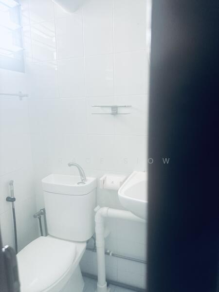 Attched Bathroom