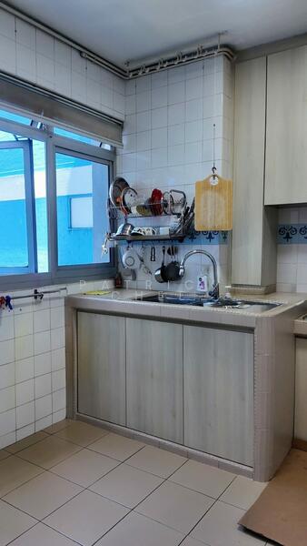 For Sale - 122 Pasir Ris Street 11