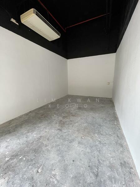 Burlington Square, 175 Bencoolen Street, 269 sqft, Other Retail For Sale, by Lim Kwan Keong, 60162449 - Study - CommercialGuru.com.sg