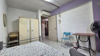 For Rent - 211 Serangoon Avenue 4