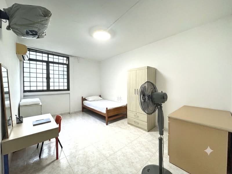 346 Ubi Avenue 1, 346 Ubi Avenue 1, Room Rental, 150 sqft, HDB Flat For Rent, by Bee 林美玲, 60162497 - Bedroom - PropertyGuru.com.sg