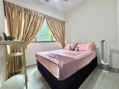 For Sale - Tampines Renovated 2 Bedroom Below $1.1m