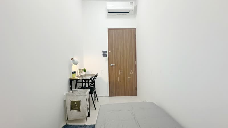 Horizon Residences, 43 PASIR PANJANG HILL, Room Rental, 100 sqft, Condominium For Rent, by Bespoke Habitat Pte Ltd, 60162632 - 04-07 STND2 - PropertyGuru.com.sg