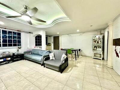 For Sale - 427 Yishun Avenue 11