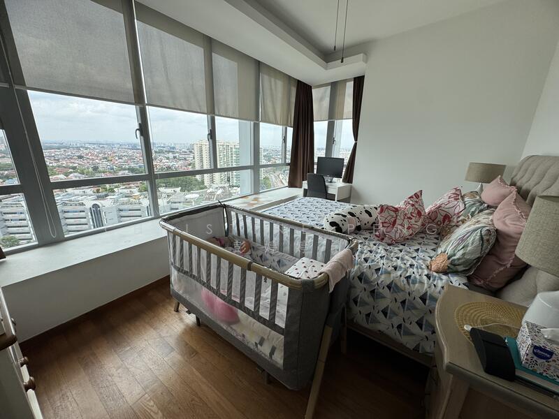 For Rent - The Chuan