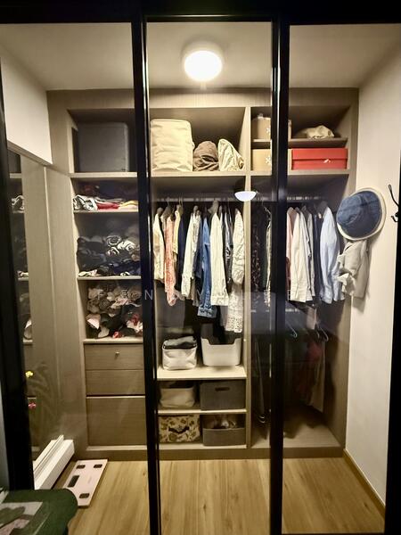 Wardrobe with Glass