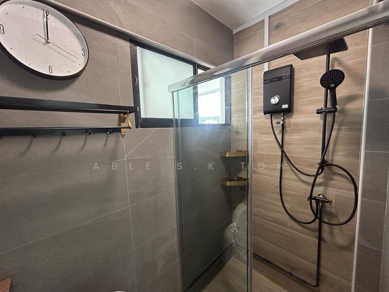 For Rent - 319 Bukit Batok Street 33